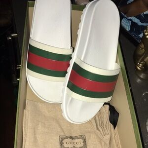 Gucci White Slide Sandals with Green and Red Stripes
